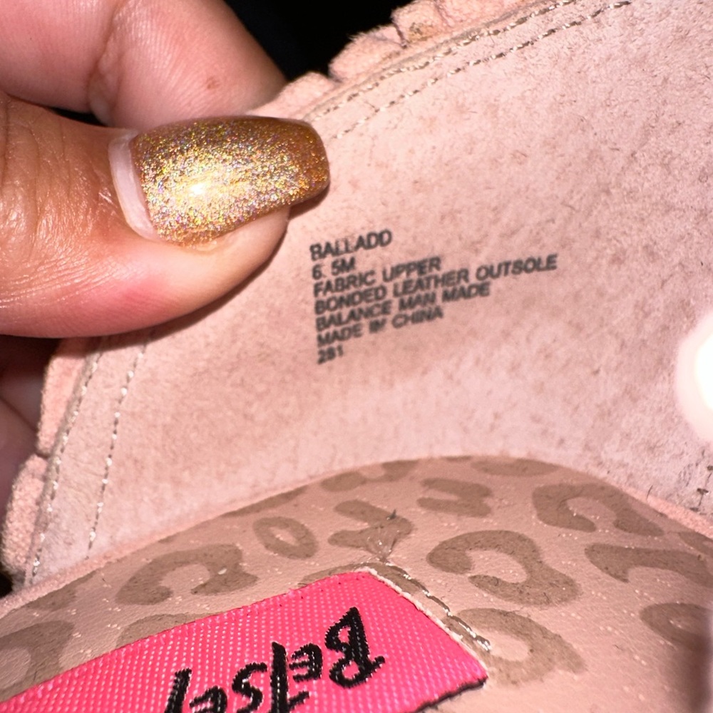 Betsy Johnson Pink Suede Heels - Picture 8 of 8